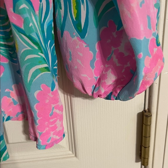 Lilly Pulitzer Vibrant Pink and Green Floral Blouse - Picture 4 of 5